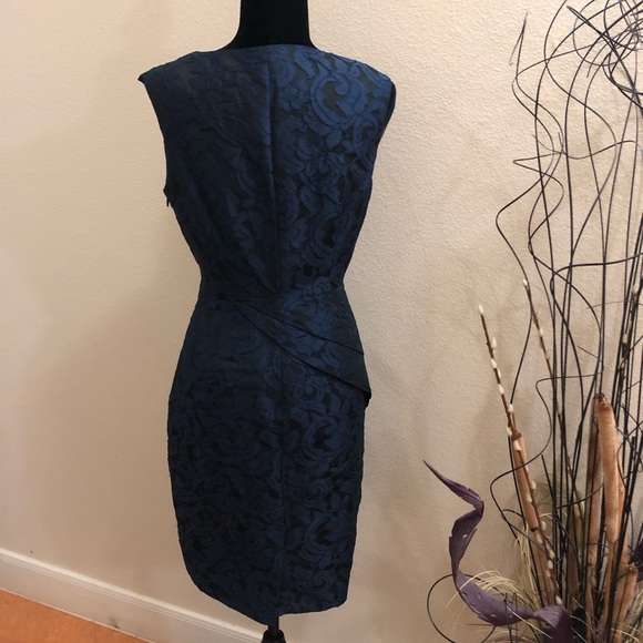 Adrianna Papell Sheath Silhouette Cocktail Dress. Preloved - Picture 4 of 10